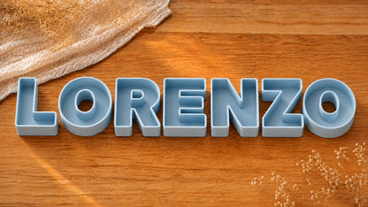 Lettere 3D riempibili LORENZO azzurre vuote